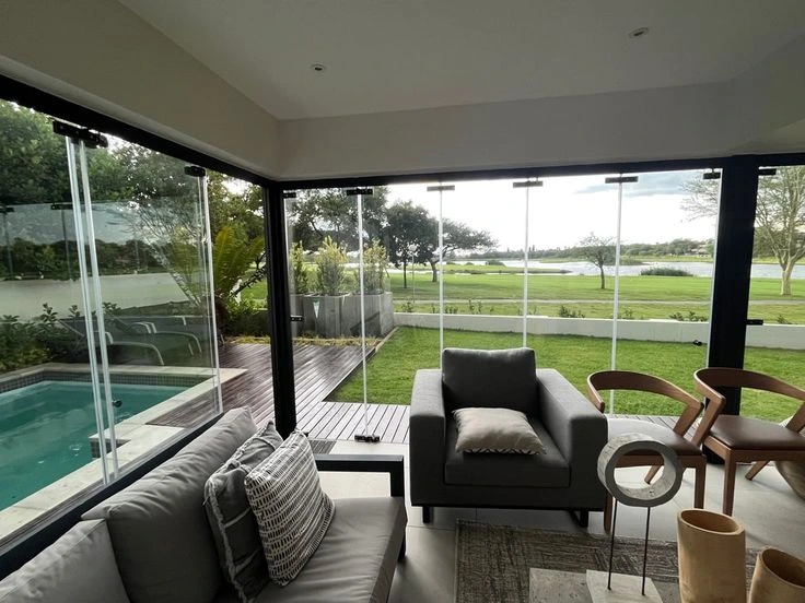 Frameless Sleek Designs