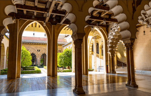 Understand Home Courtyard 