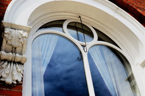 Focal Point of Arch window