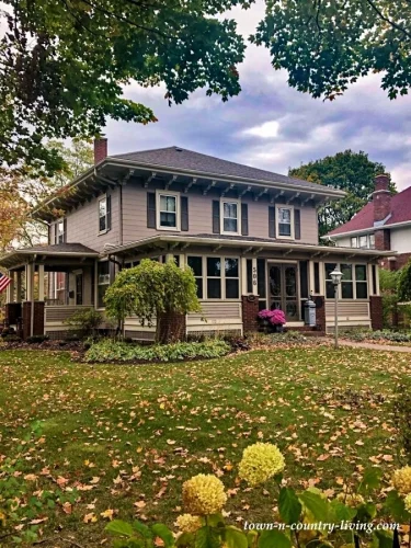 colonial house style