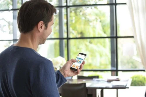 Smart Windows vs Regular Windows: Which One is Best for Indian Homes?