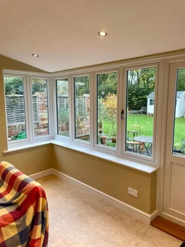  Casement windows
