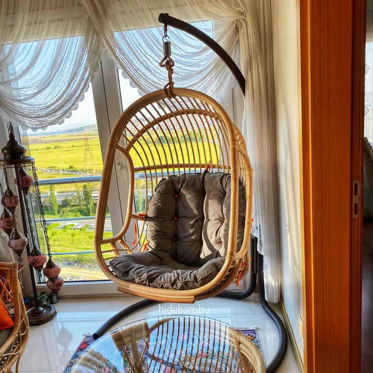 What are the best natural materials for sustainable decor