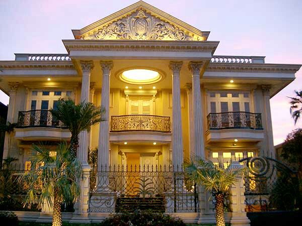 Celebrity homes with modern interiors