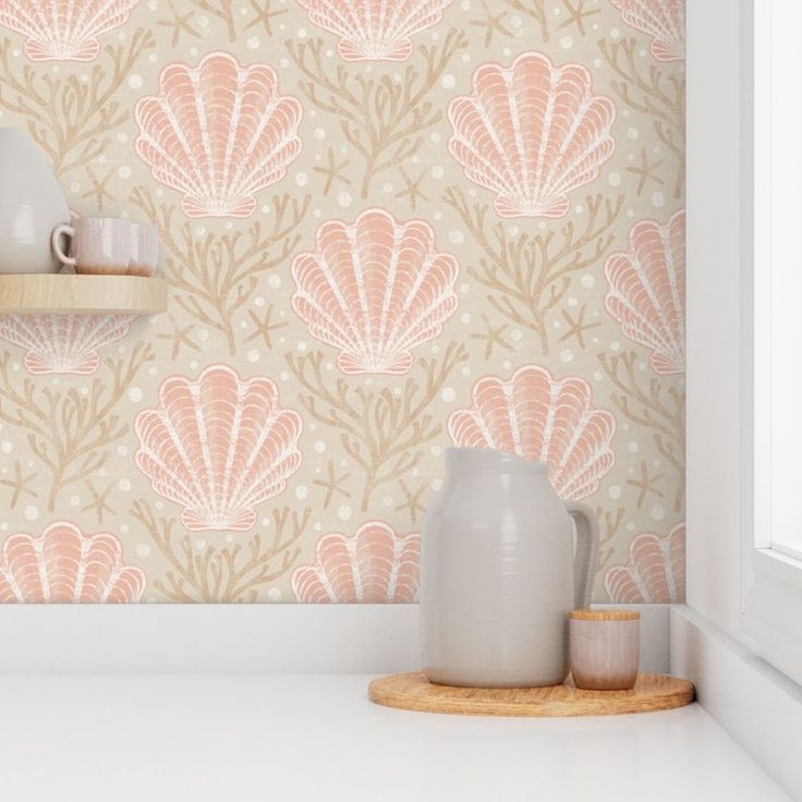 Scalloped wallpaper