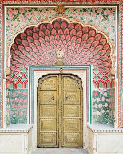 Antique door design for villas