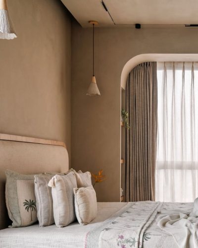 Natural clay plaster wall