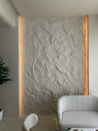 Natural clay plaster wall